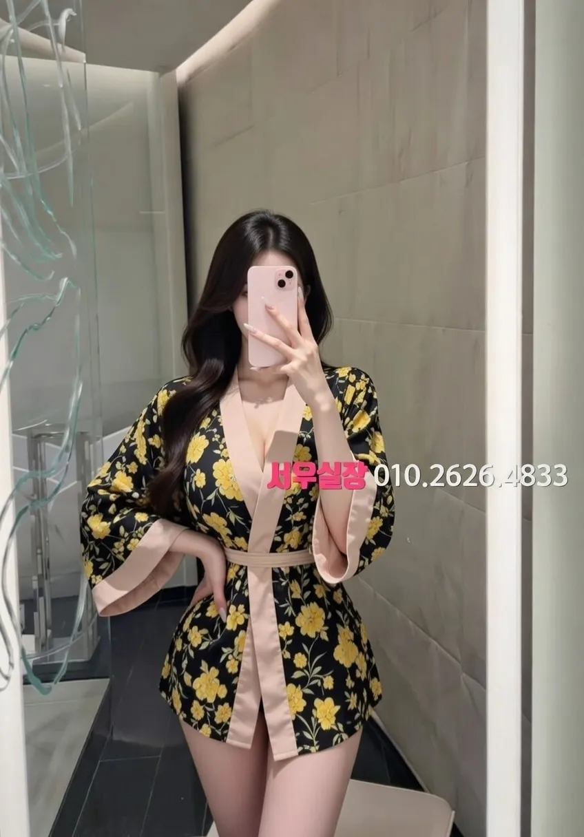 인덕원 미러룸 프리미엄 라인업 14번 프로필